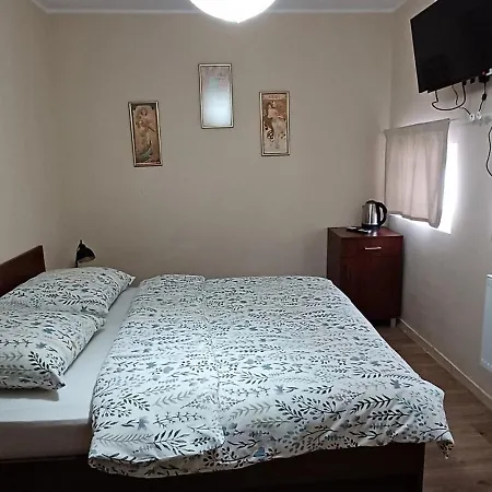 Κατάλυμα σε φάρμα Za Lasem Napachanie