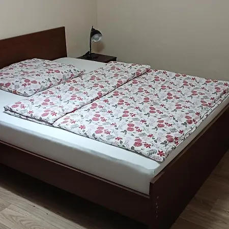 Za Lasem *